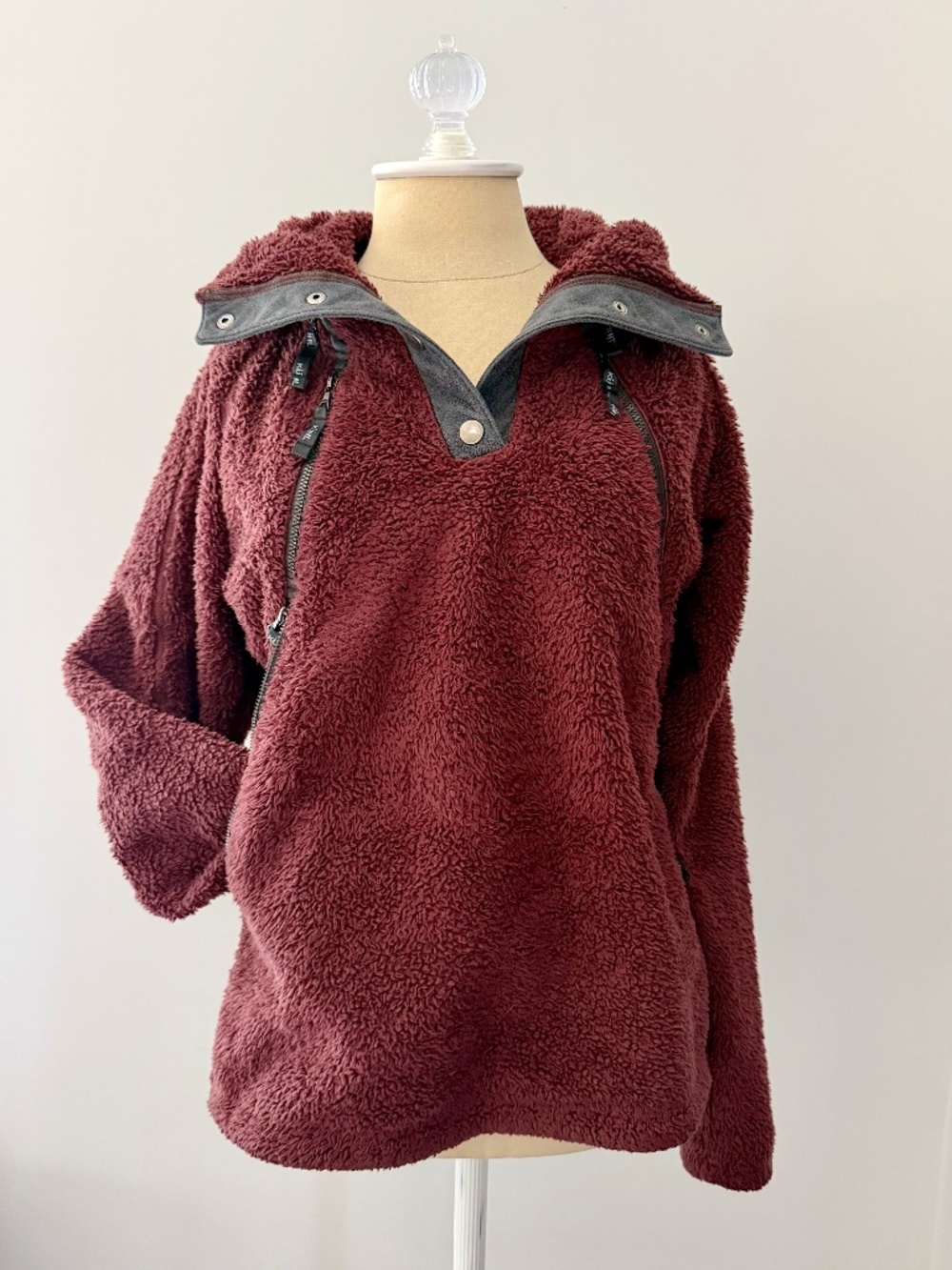 KÜHL Maroon Flight Pullover